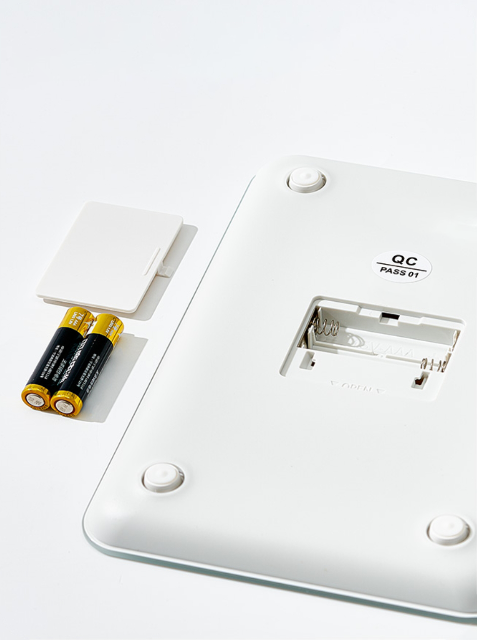 Ngăn chứa 2 pin AAA của cân Eatsy